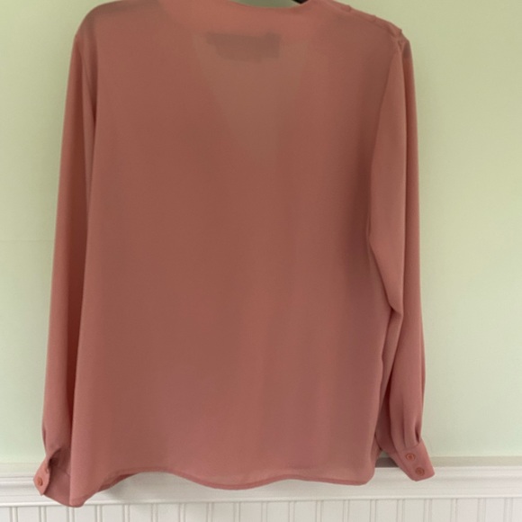 Pink blouse - Picture 5 of 5